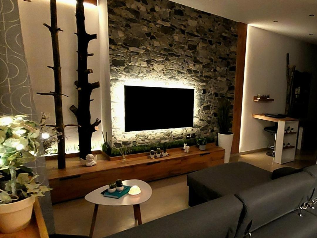 Sky View Suite Serres Bagian luar foto