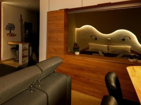 Sky View Suite Serres Bagian luar foto