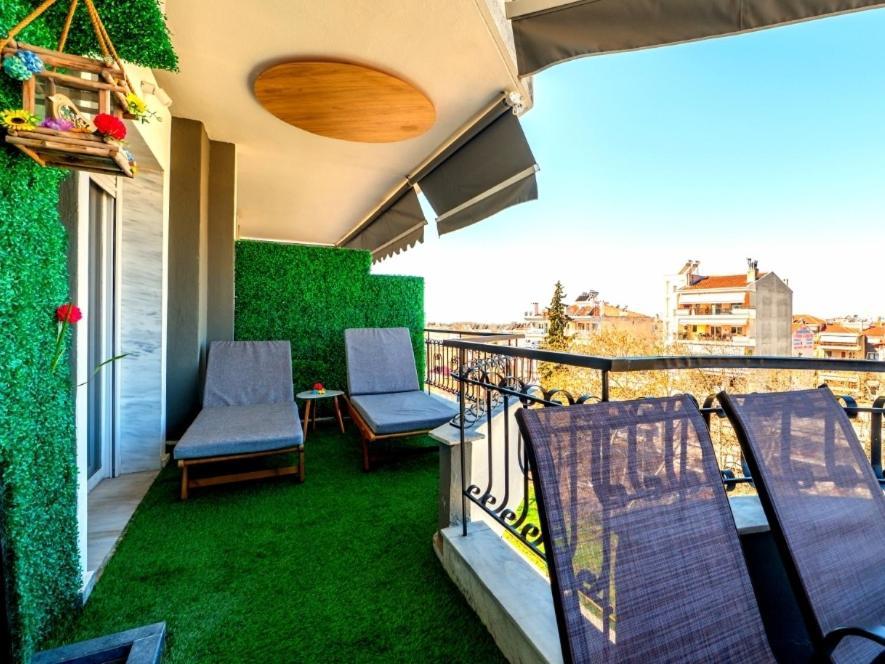 Sky View Suite Serres Bagian luar foto
