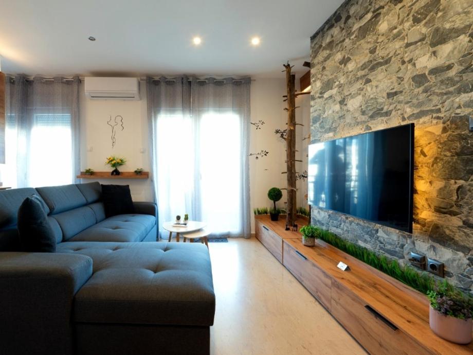 Sky View Suite Serres Bagian luar foto